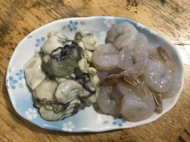ครัวน้าคม : ชวนออเจ้ามากินออส่วนหอยนางรมกุ้งสด