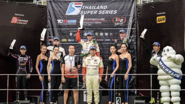 ทัพนักแข่ง "โตโยต้า ทีมไทยแลนด์"  ยกทีมกวาดถ้วยแชมป์