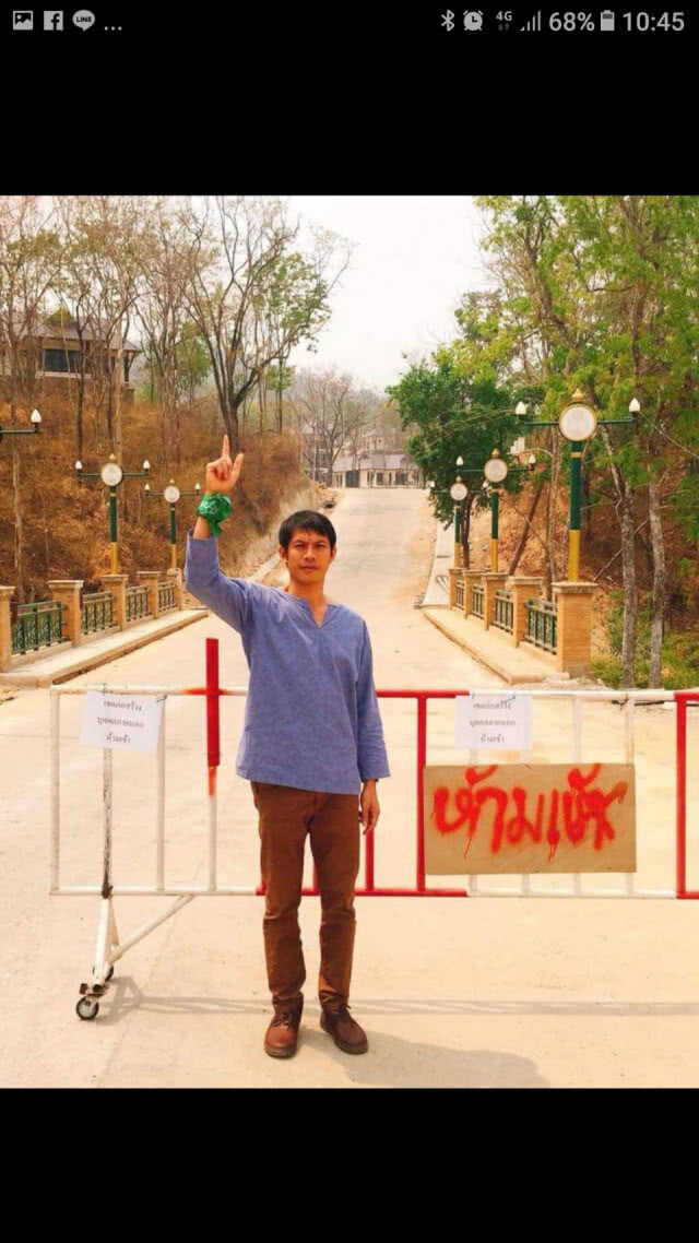 รณรงค์ติดโบว์-ริบบิ้น-ผ้าสีเขียว ค้านบ้านพักตุลาการศาลเชิงดอยสุเทพ!!
