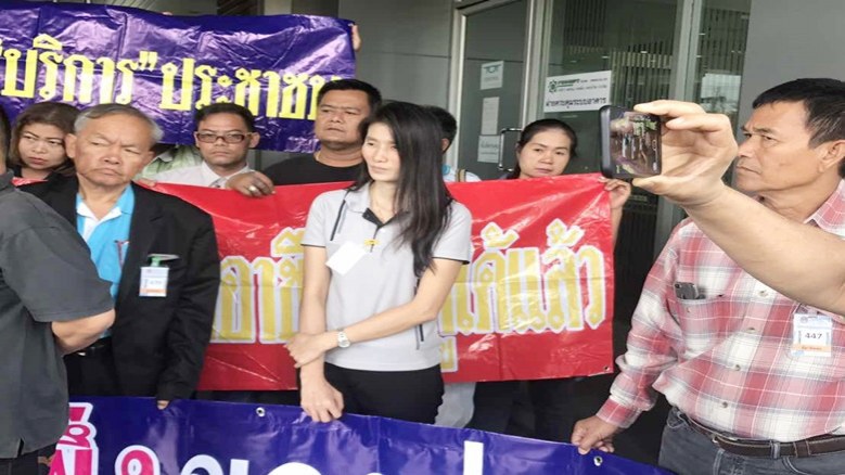 รถตู้ฟ้องศาลปกครอง คสช.จัดระเบียบล้มเหลว !