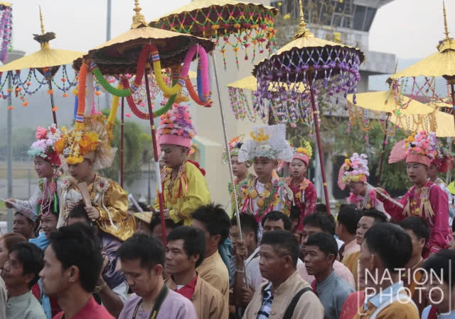 เริ่มแล้วประเพณีปอยส่างลอง