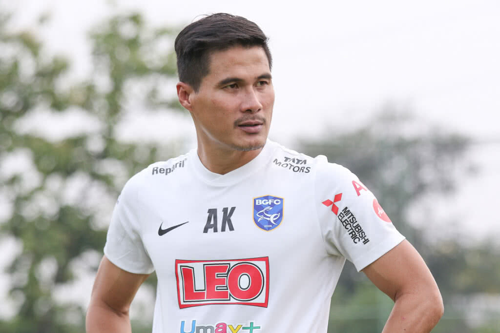 "โค้ชอ่ำ" กร้าว! เน้นบู๊เก็บ 3 แต้ม เกมชน โปลิส เทโร 7 เม.ย.นี้ "โค้ชอ่ำ" กร้าว! เน้นบู๊เก็บ 3 แต้ม เกมชน โปลิส เทโร 7 เม.ย.นี้