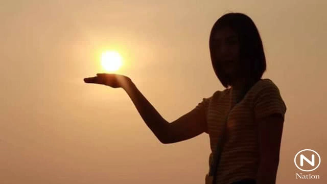 คนแห่เดินสกายวอล์ค จุดชมวิวแห่งใหม่สระแก้ว! นมัสการรอยพระพุทธบาท-ถ้ำพญานาค