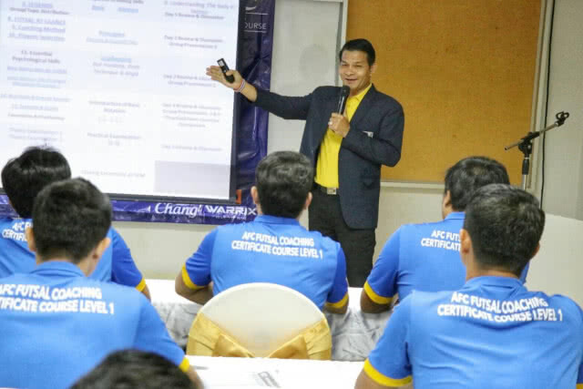 ส.บอล เปิดอบรมโค้ชฟุตซอลหลักสูตร FA Thailand Futsal Introductory ที่ศรีสะเกษ