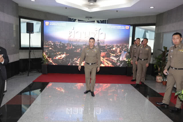 "บิ๊กแป๊ะ" ลั่นเตรียมพัฒนาสายด่วน 191 เป็นศูนย์รับแจ้งเหตุแห่งชาติ
