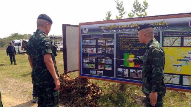 ทหารทำลายทุ่นระเบิดสังหารบุคคล-กระสุนปืนใหญ่ในพื้นที่คลองหาดจำนวนมาก