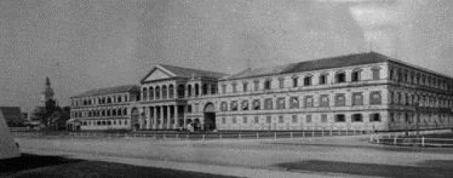 ๘ เมษายน ๒๕๖๑ : กระทรวงกลาโหม ครบ ๑๓๑ ปี "กลาโหมเทิดราชา รักษ์ราษฎร์ ชาติมั่นคง"