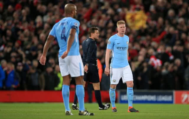 "หงส์แดง" สุดแกร่ง!! อัดเรือใบยับ 3-0 รอบ 8 ทีมยูซีแอล นักแรก