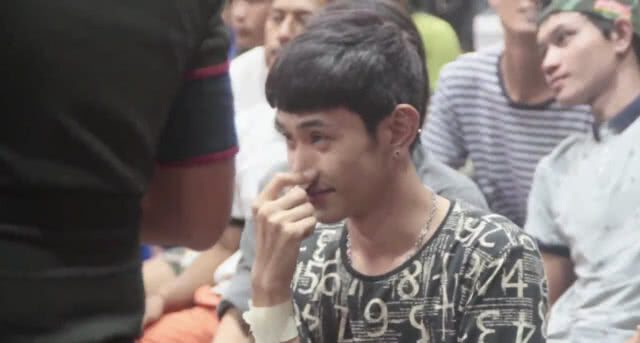 ถึงกับแต๋วแตก! สีสันลุ้นคัดเลือกทหารเกณฑ์เมืองพังงา(คลิป)
