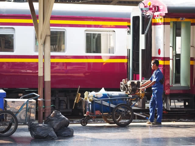 รฟท.ยอมรับเปิดเช่าพื้นที่ขายอาหารบนรถไฟจริง