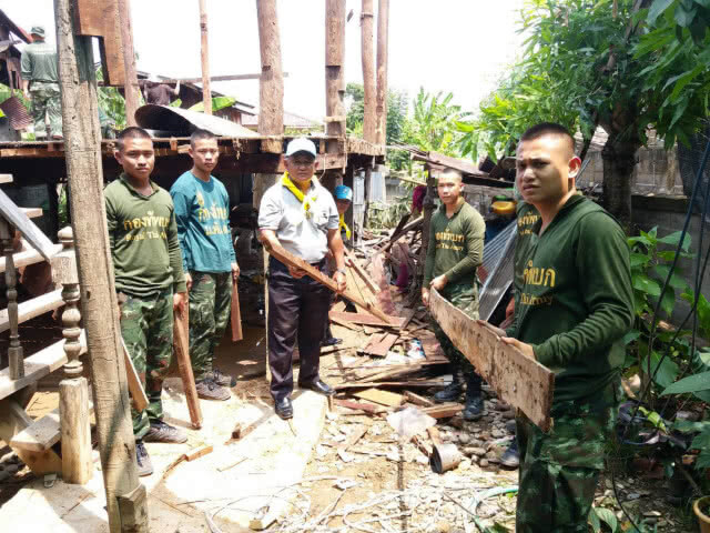 พายุฝนกระหน่ำ 7 อำเภอ ได้รับความเสียหายอย่างหนัก