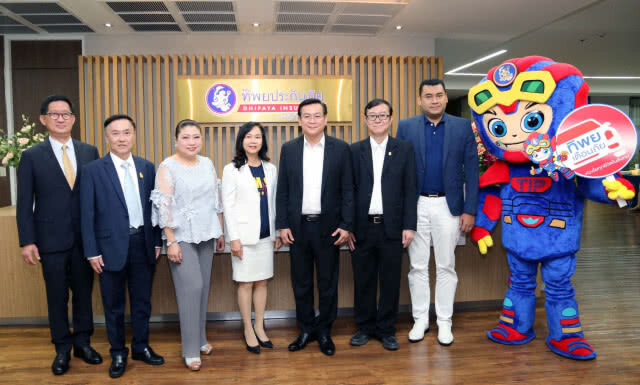 "ทิพยเตือนภัย ห่วงใยทุกชีวิตในสังคม" ร่วมลดอุบัติเหตุดีเดย์ เทศกาลสงกรานต์ปี 2561