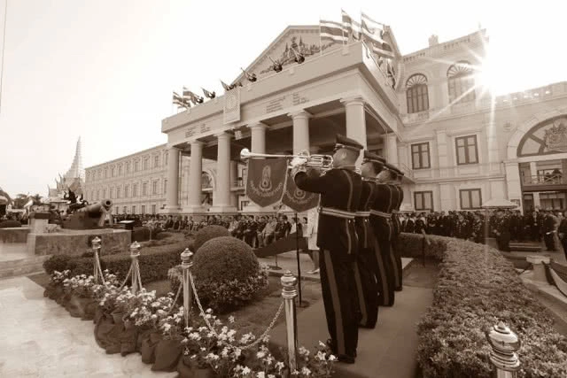 ๘ เมษายน ๒๕๖๑ : กระทรวงกลาโหม ครบ ๑๓๑ ปี "กลาโหมเทิดราชา รักษ์ราษฎร์ ชาติมั่นคง"