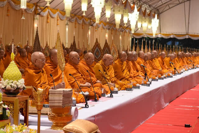 บรรยากาศพิธีเจริญพระพุทธมนต์ถวายบูรพกษัตริย์(ภาพ)