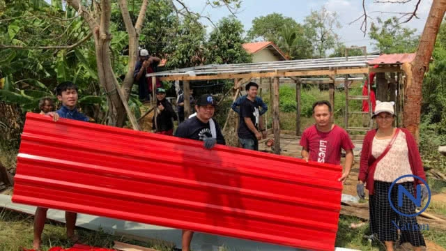 หนุ่มสาวอรัญฯ
สร้างบ้านให้ตา-หลานเก็บขวดขาย
เสร็จใน 2-3 วัน