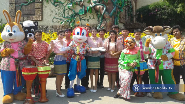 ต้อนรับสงกรานต์ !! "ดรีมเวิลด์" ให้ผู้สูงอายุเข้าฟรี