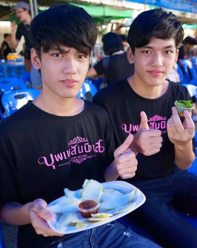 ลูกแฝด "พี่หมื่น-การะเกด" หล่อทะลุภพ!!!