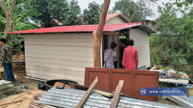 หนุ่มสาวรวมน้ำใจกลุ่มโซเชียลฯสร้างบ้านให้ตา-หลานผู้ยากไร้