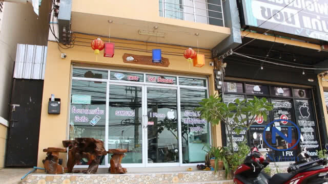 โจรแสบ! เหมาแท็กซี่ ย่องขโมยโทรศัพท์ร้านรับฝาก