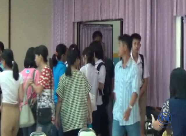 โรงเรียนดังเมืองแปดริ้ว
ประกาศผลสอบเข้าพลาด
ผู้ปกครองแห่โวยลั่น