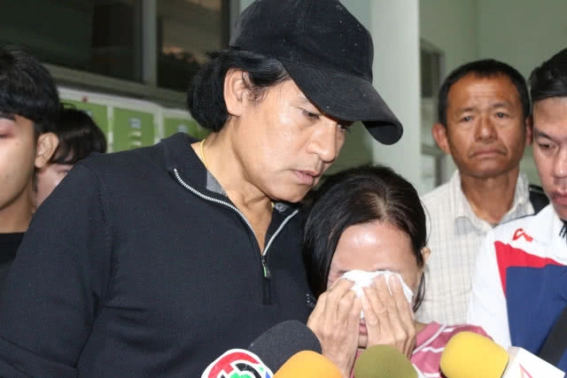 "แม่น้องอิน" ร่ำไห้รับศพ เผยไม่ทราบว่ามาทำอะไรแถวจุดเกิดเหตุ