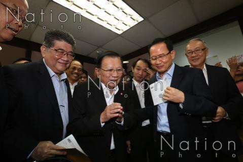 ปชป.รับหนักใจ"สุเทพ"ตั้งพรรคกปปส.หนุน"บิ๊กตู่"นั่งนายกฯสมัย2