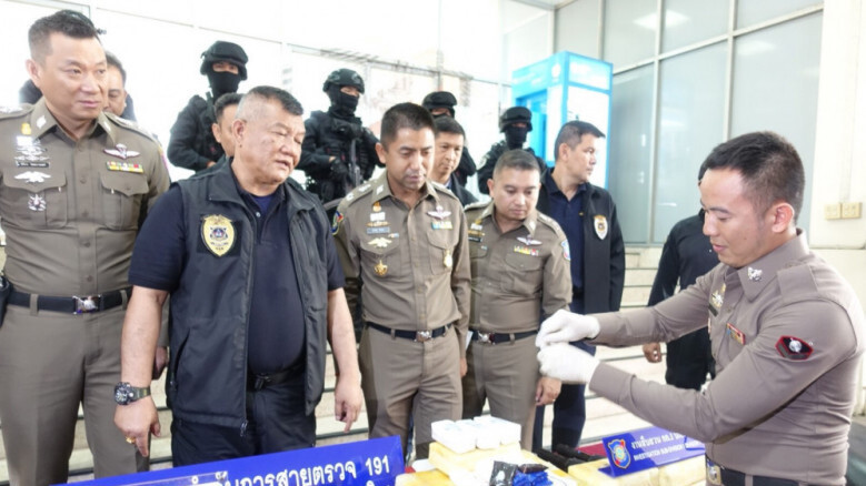 จับยาบ้า 202,000 เม็ด ลูกค้าประจำเด็กแว้น มีนบุรี-หนองจอก