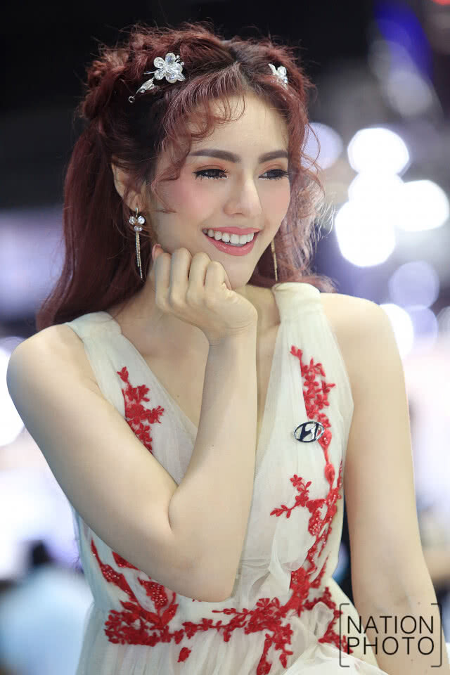 ละลานตา!! ประมวลภาพความน่ารักของพริตตี้ มอเตอร์โชว์ 2018 วันสุดท้าย