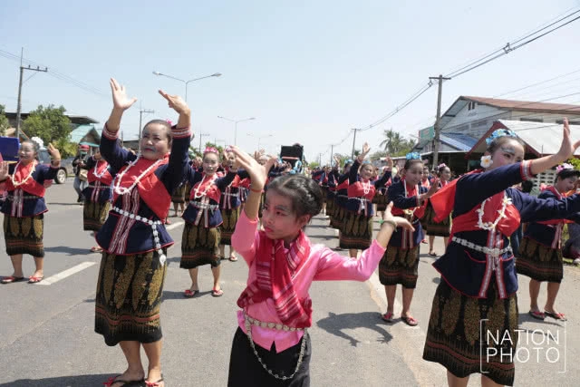 เที่ยวชานุมาน แห่ยักษ์คุ อ.ชานุมาน จ.อำนาจเจริญ