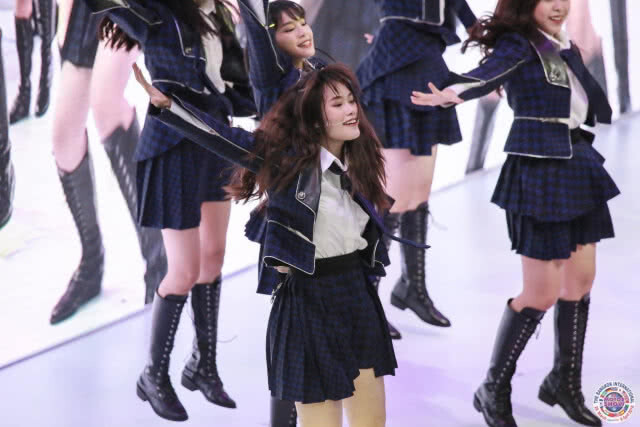 แฟนคลับ BNK48 แน่นขนัด!! ร่วมชมเพลงใหม่River งานมอเตอร์โชว์ครั้งที่ 39