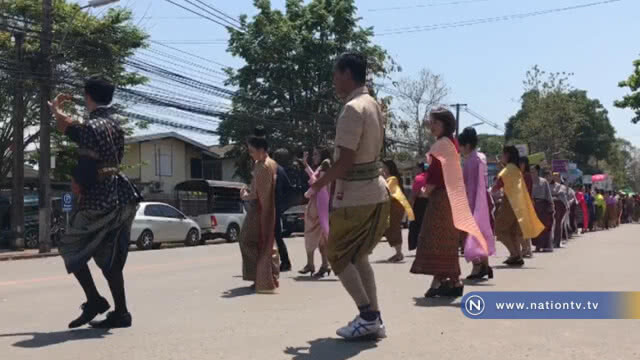 หมอพยาบาลแต่งชุดไทยเล่นน้ำสงกรานต์ 100 ปี สาธารณสุขไทย