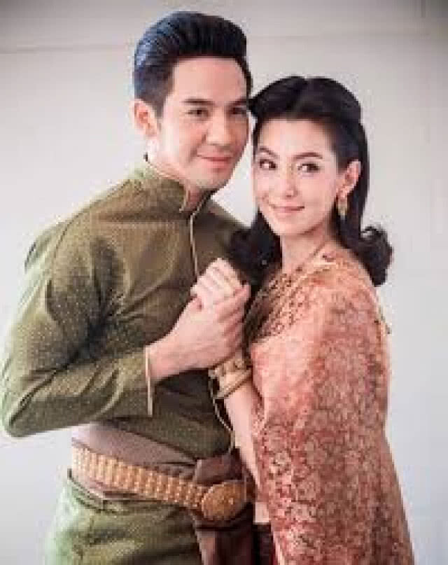 "บิ๊กตู่-โป๊ป-เบลล่า" ติดโผคนที่ ปชช.อยากรดน้ำ-สาดน้ำมากสุด