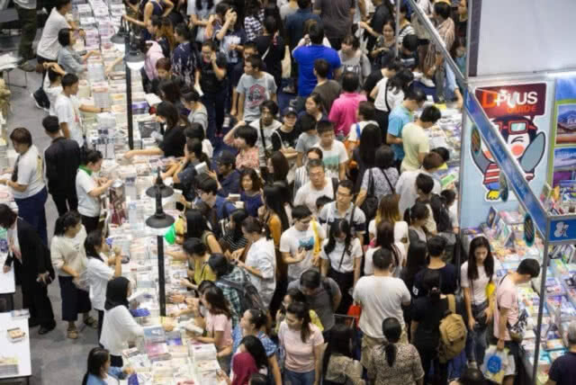 ปิดฉากงานสัปดาห์หนังสือ ปลื้มใจนักอ่านวัยรุ่นล้น!!