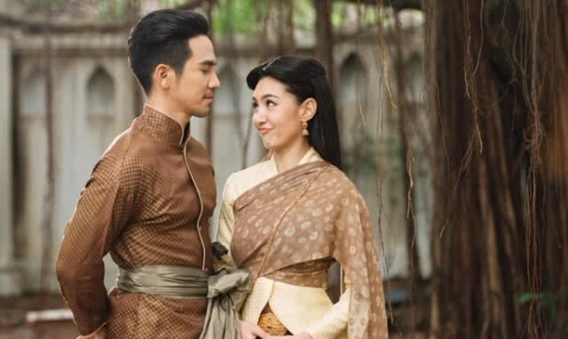 "บิ๊กตู่-โป๊ป-เบลล่า" ติดโผคนที่ ปชช.อยากรดน้ำ-สาดน้ำมากสุด