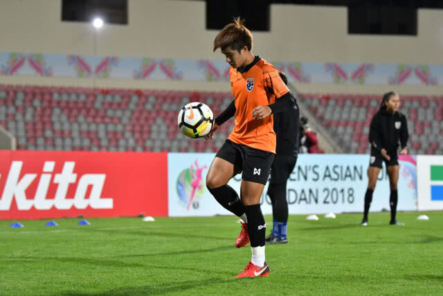 "ชบาแก้ว" ซ้อมสนามจริงก่อนดวลจอร์แดน "โค้ชหนึ่ง"ไม่หวั่นเจ้าภาพ มั่นใจเก็บ 3 แต้มแรกได้