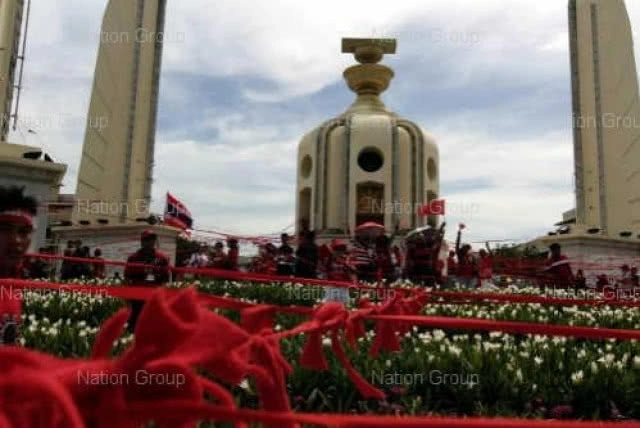 10 เม.ย.2553 กระสุนลึกลับ?ดับช่างภาพญี่ปุ่นคาม็อบ