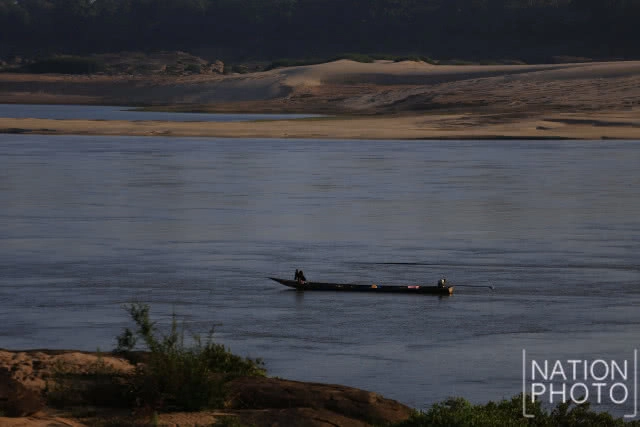 "หาดชมดาว" ประติมากรรมหินธรรมชาติรูปร่างแปลกตาชวนจินตนาการ