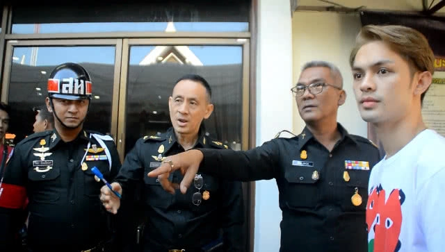 แบงค์ "ศรราม น้ำเพชร" ลิเกเงินล้านรอผ่อนผันเกณท์ทหาร