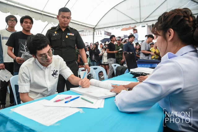 "เก้า-จิรายุ" ขอผ่อนผันทหารรอบ 3 เหตุติดงานและเรียนปริญญาโท