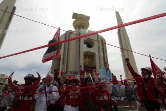 10 เม.ย.2553 กระสุนลึกลับ?ดับช่างภาพญี่ปุ่นคาม็อบ