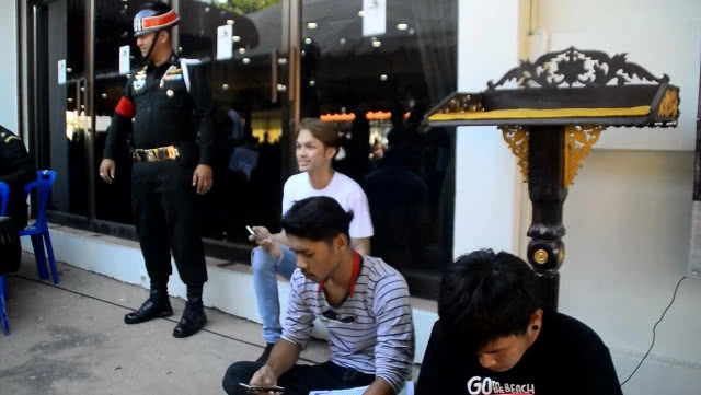 แบงค์ "ศรราม น้ำเพชร" ลิเกเงินล้านรอผ่อนผันเกณท์ทหาร