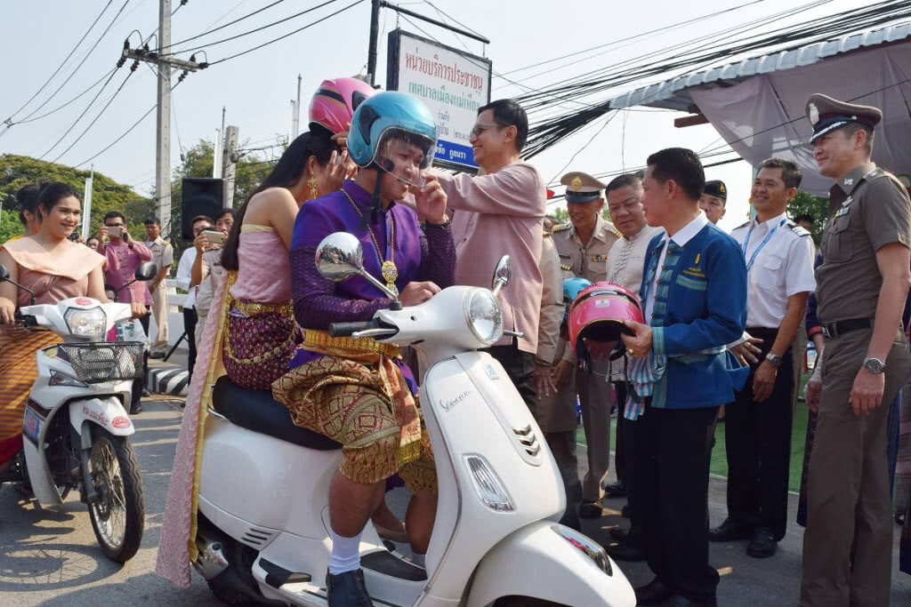 หลายจังหวัดเกาะกระแสออเจ้า รณรงค์ขับขี่ระมัดระวัง