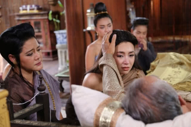 อ่านก่อนรู้ก่อนนะออเจ้า เรื่องย่อ "บุพเพสันนิวาส" ตอนจบ มาแล้ว!!