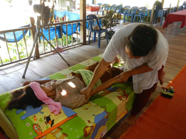หมอชี้! นวดไทยโด่งดังมาตั้งแต่ยุคออเจ้าสมัยกรุงศรีอยุธยา