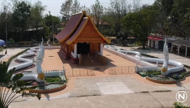 "พระอาทิตย์ทรงกลด" เหนือวัดโบราณอายุกว่า 1,000 ปี