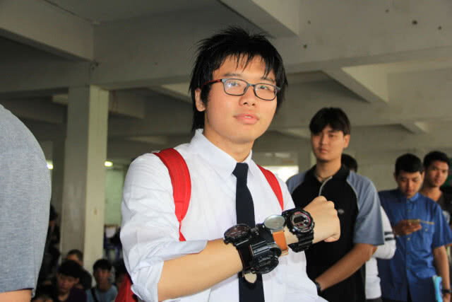 ส่อง! มุมที่คุณไม่เคยเห็นและไม่เคยคิด ของ "เนติวิทย์"