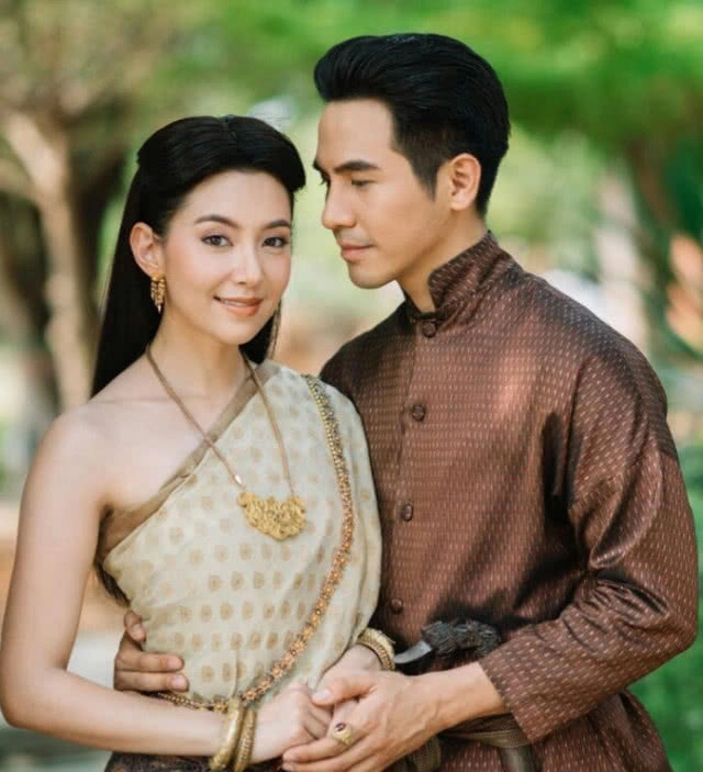 แห่ลุ้นกันทั้งประเทศ!!  ตอนจบ "บุพเพสันนิวาส" คืนนี้จะทุบสถิติเรตติ้ง 20 หรือไม่?