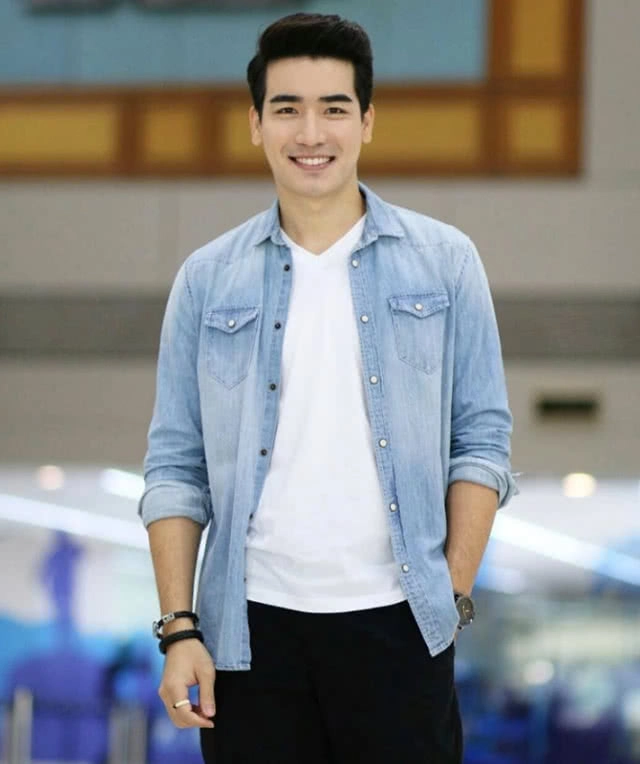 ส่อง! นักแสดง "ศรีปราชญ์" พี่ชาย "หมื่นสุนทรเทวา" แห่งบุพเพสันนิวาส