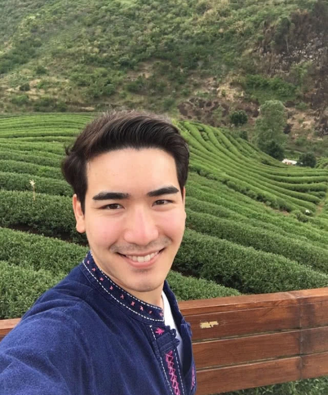 ส่อง! นักแสดง "ศรีปราชญ์" พี่ชาย "หมื่นสุนทรเทวา" แห่งบุพเพสันนิวาส