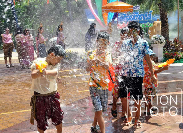งานสงกรานต์ ที่สวนสัตว์ดุสิต